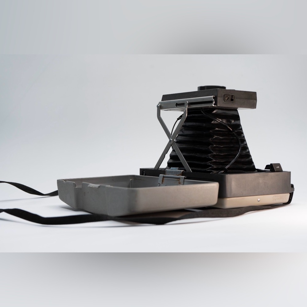 Polaroid Land Camera 210 automatic instant film camera